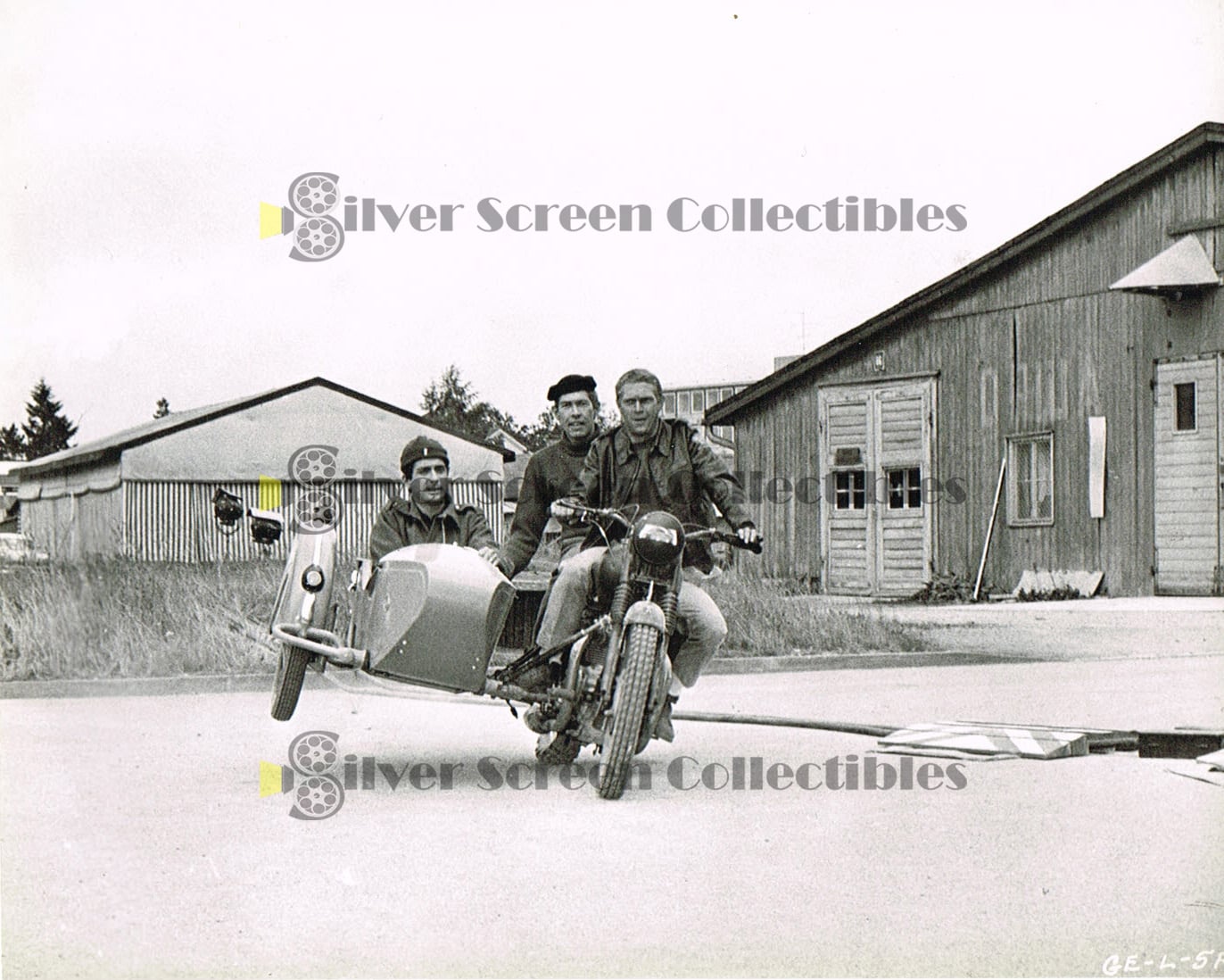 The Great Escape (1963) / Steve McQueen on a motorcycle with James Coburn - Vintage B&W Movie Still/Photo (8" x 10")