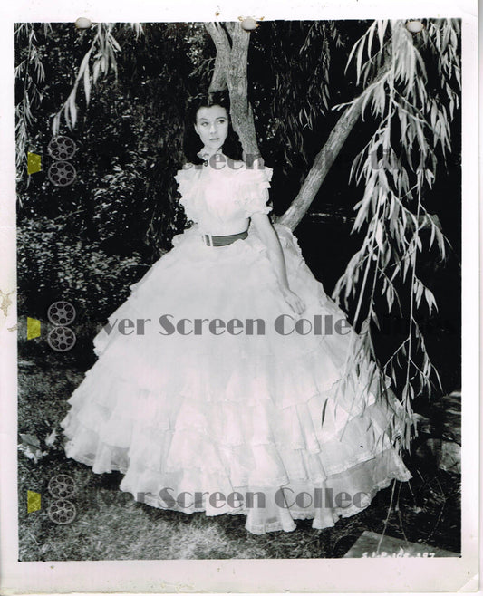 Vivien Leigh / Gone With the Wind (1939) - Vintage B&W Movie Still/Photo (8" x 10")