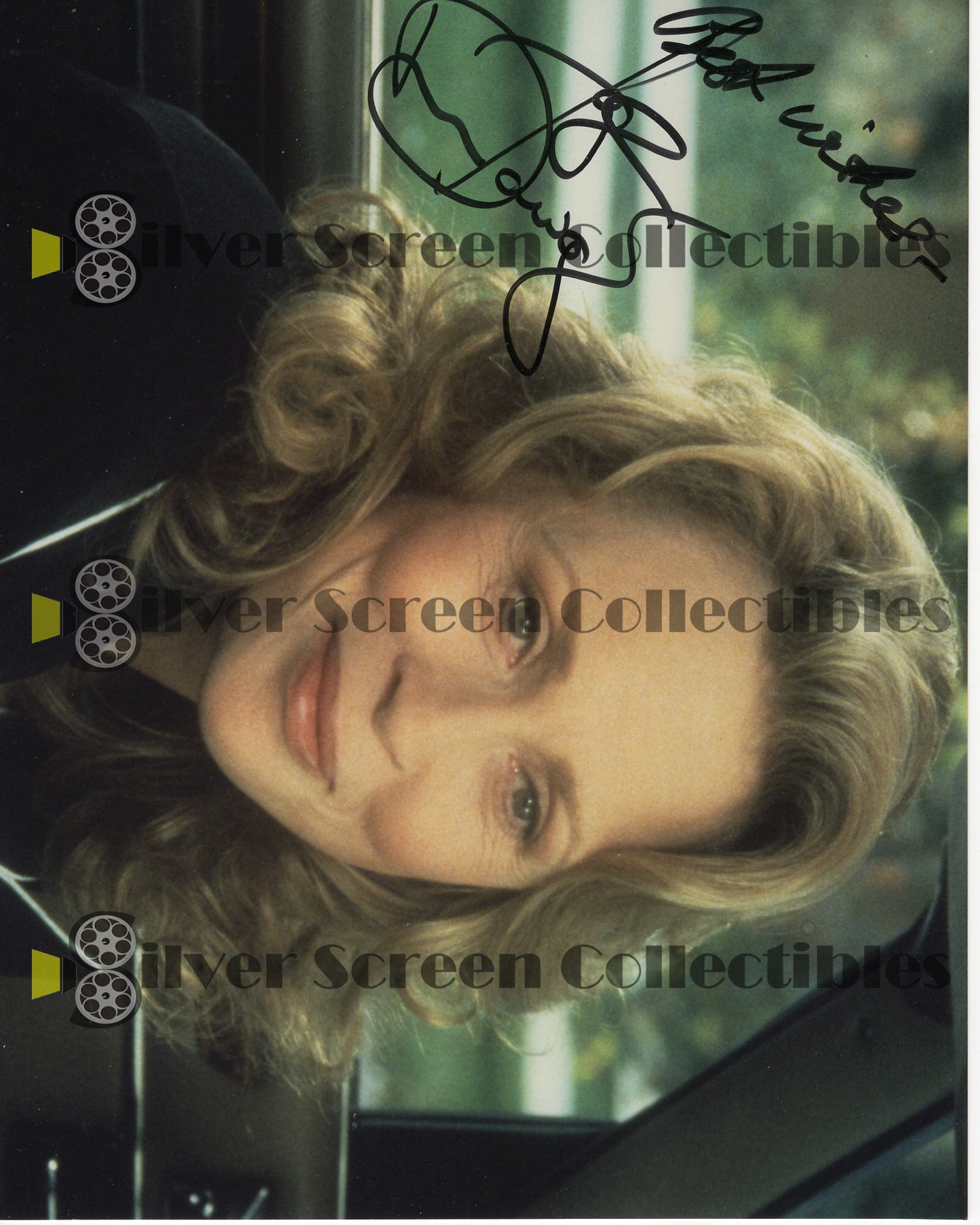 Faye Dunaway - Signed 8" x 10" Photo