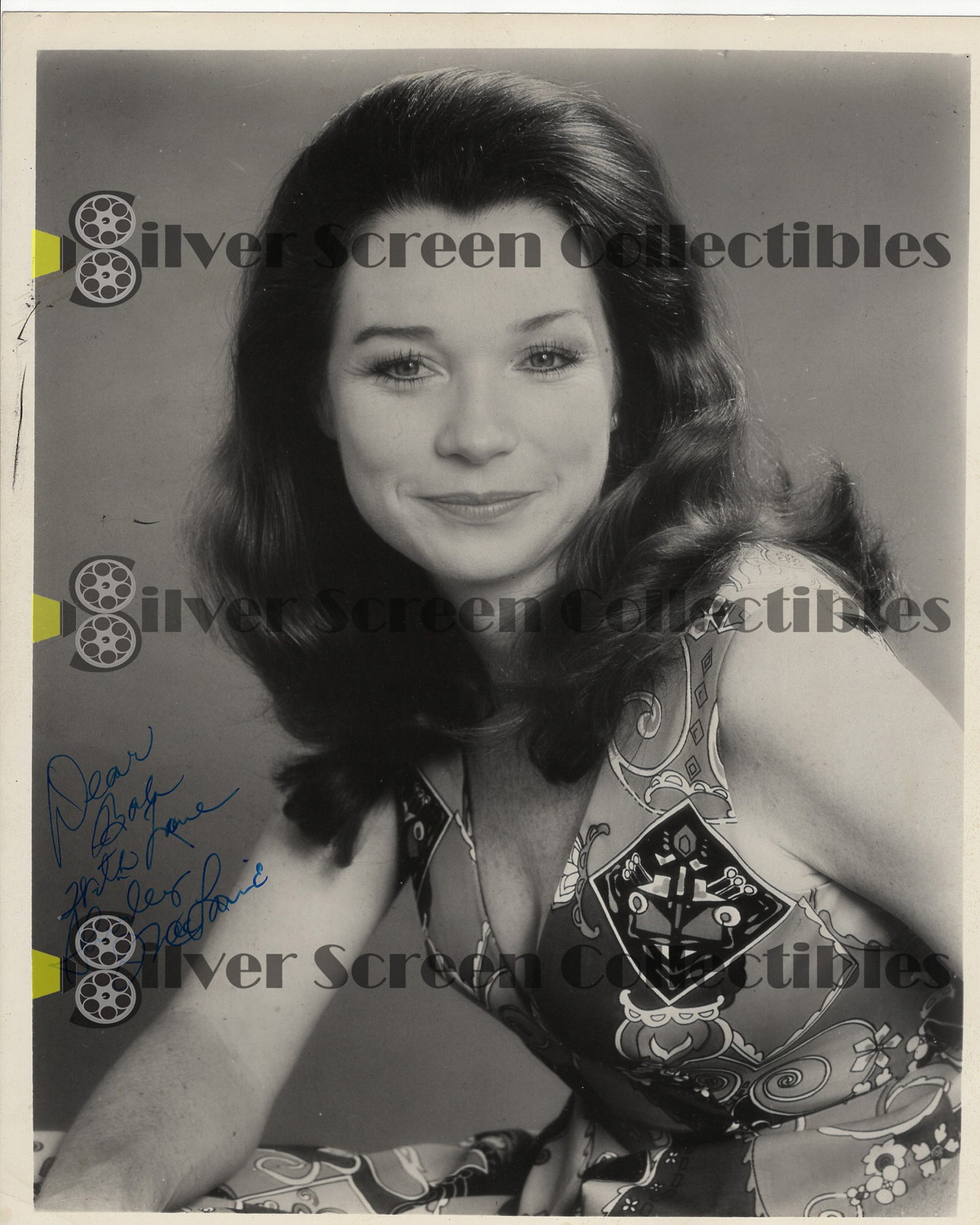 Shirley MacLaine - Signed 8" x 10" Photo
