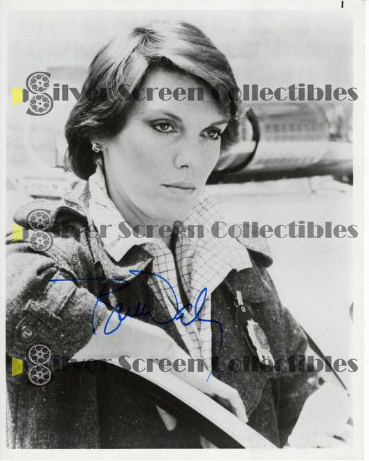 Tyne Daly - Signed 8" x 10" Photo