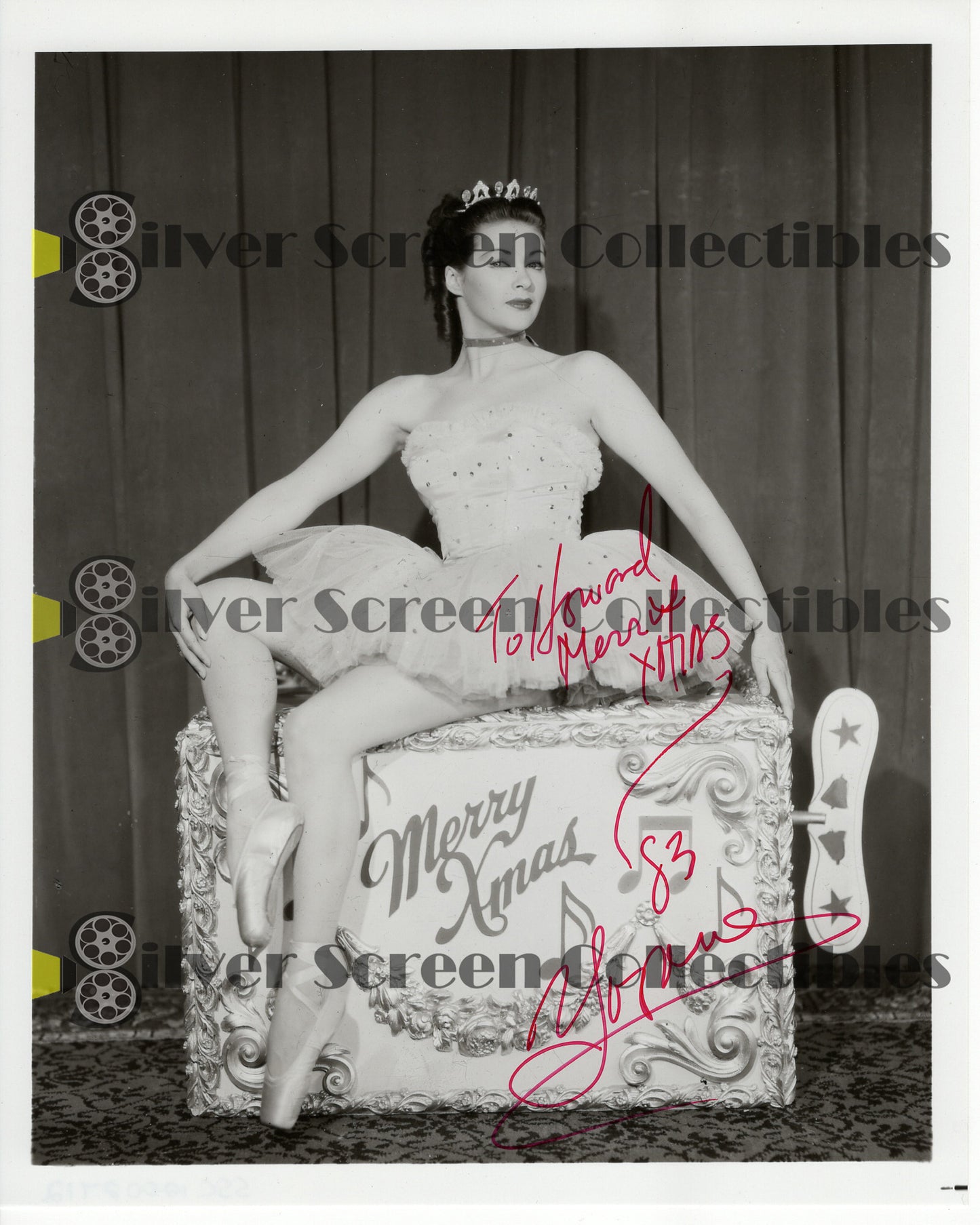 Yvonne De Carlo - Signed 8" x 10" Photo