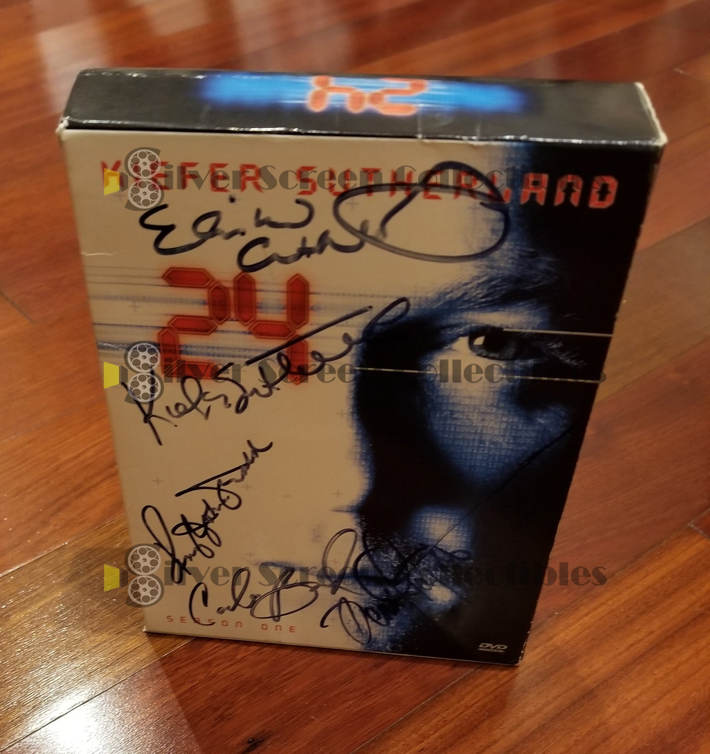 24 ~ Cast Signed (by 5) ~ JSA Cert - Season One DVD Jacket